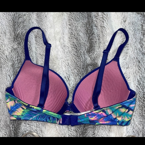 PINK Wear Everywhere T-Shirt Lightly Lined Bra - Picture 3 of 5